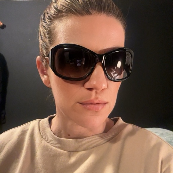 Vera Wang Sunglasses - Picture 5 of 5